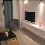 Apartment Moderno Con Garaje Privado En El Centro De *