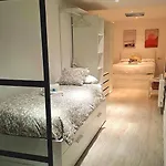 Moderno Con Garaje Privado En El Centro De * Vigo
