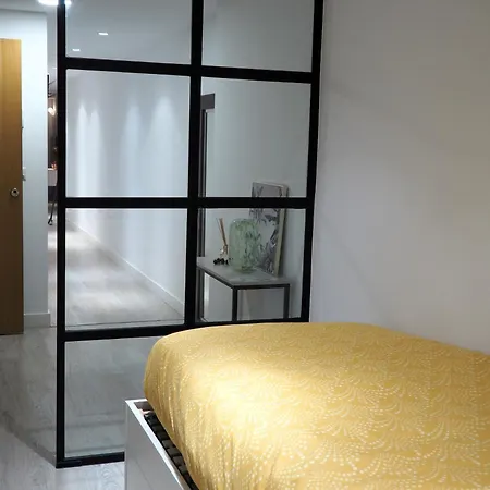 Moderno Con Garaje Privado En El Centro De Apartamento
