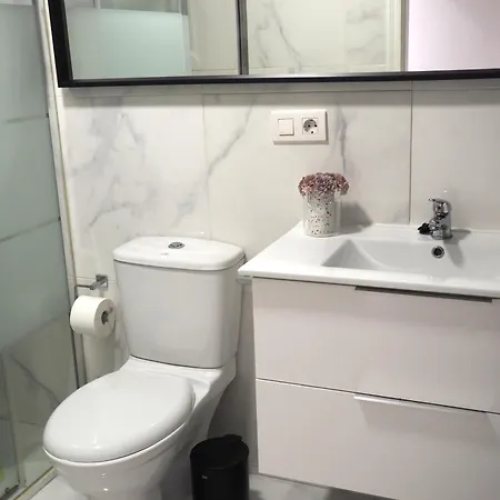 Moderno Con Garaje Privado En El Centro De Vigo