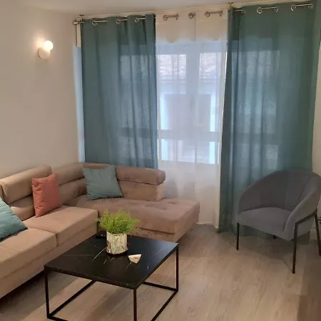 Moderno Con Garaje Privado En El Centro De * Vigo