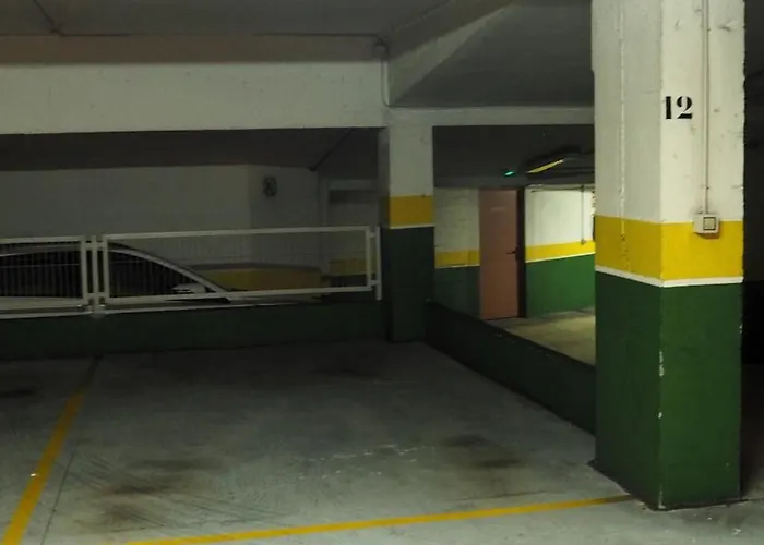 Daire Moderno Con Garaje Privado En El Centro De Vigo