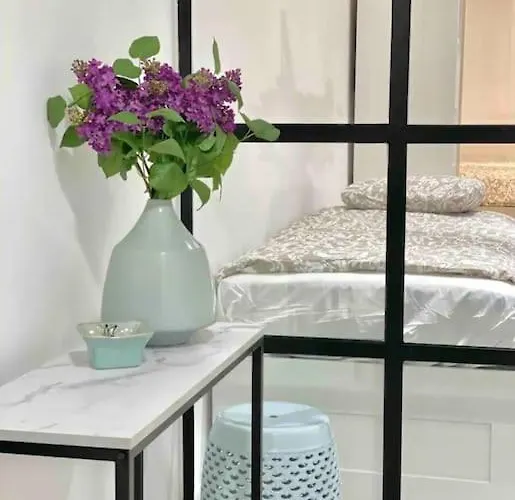 Daire Moderno Con Garaje Privado En El Centro De *